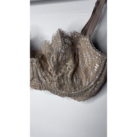 VICTORIA'S‎ SECRET BEIGE LACE UNDERWIRE PUSH-UP BRA SIZE 32DD - Picture 2 of 4